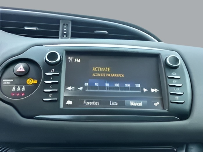 Toyota Yaris 1.5 Hybrid Active 74 kW (100 CV) Vehículo usado en Sevilla Toyota Yaris 1.5 Hybrid Active 74 kW (100 CV) Vehículo usado en Sevilla