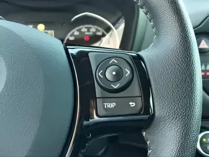 Toyota Yaris 1.5 Hybrid Active 74 kW (100 CV) Vehículo usado en Sevilla Toyota Yaris 1.5 Hybrid Active 74 kW (100 CV) Vehículo usado en Sevilla