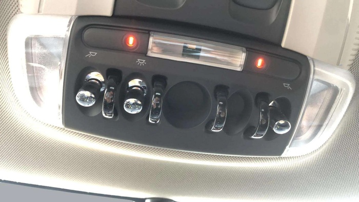 MINI MINI 5 Puertas Cooper 100 kW (136 CV) Vehículo usado en Sevilla MINI MINI 5 Puertas Cooper 100 kW (136 CV) Vehículo usado en Sevilla