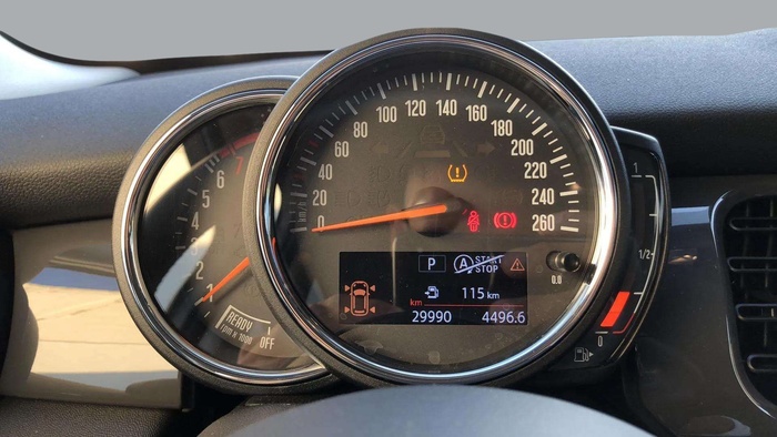 MINI MINI 5 Puertas Cooper 100 kW (136 CV) Vehículo usado en Sevilla MINI MINI 5 Puertas Cooper 100 kW (136 CV) Vehículo usado en Sevilla