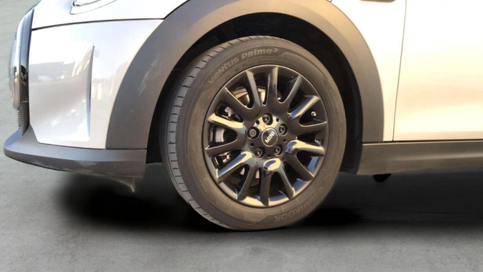 MINI MINI 5 Puertas Cooper 100 kW (136 CV) Vehículo usado en Sevilla MINI MINI 5 Puertas Cooper 100 kW (136 CV) Vehículo usado en Sevilla