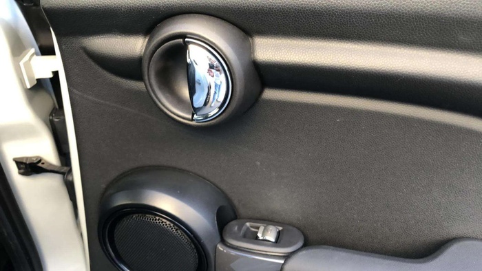 MINI MINI 5 Puertas Cooper 100 kW (136 CV) Vehículo usado en Sevilla MINI MINI 5 Puertas Cooper 100 kW (136 CV) Vehículo usado en Sevilla