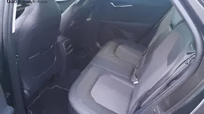 Kia Niro 1.6 GDi HEV Híbrido Drive 104 kW (141 CV) 8 Kia Niro 1.6 GDi HEV Híbrido Drive 104 kW (141 CV) 8