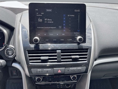 Mitsubishi Eclipse Cross 2.4 PHEV Kaiteki 4WD Auto 138 kW (188 CV) 13 Mitsubishi Eclipse Cross 2.4 PHEV Kaiteki 4WD Auto 138 kW (188 CV) 13