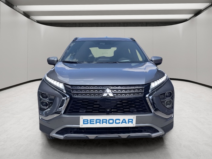 Mitsubishi Eclipse Cross 2.4 PHEV Kaiteki 4WD Auto 138 kW (188 CV) Vehículo usado en Sevilla Mitsubishi Eclipse Cross 2.4 PHEV Kaiteki 4WD Auto 138 kW (188 CV) Vehículo usado en Sevilla