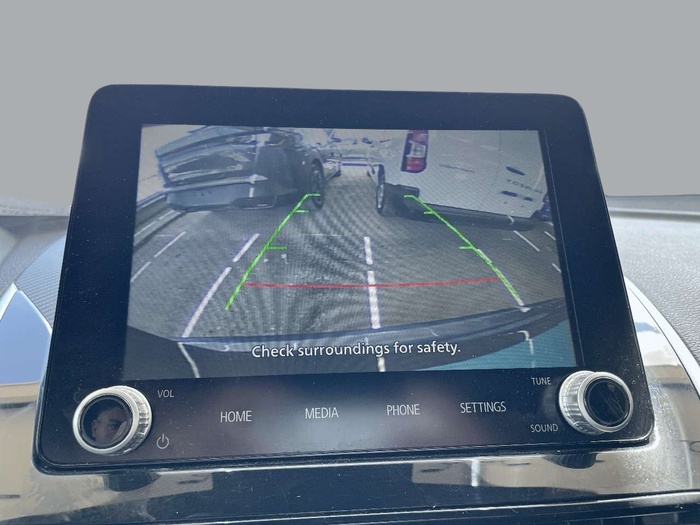 Mitsubishi Eclipse Cross 2.4 PHEV Kaiteki 4WD Auto 138 kW (188 CV) Vehículo usado en Sevilla Mitsubishi Eclipse Cross 2.4 PHEV Kaiteki 4WD Auto 138 kW (188 CV) Vehículo usado en Sevilla