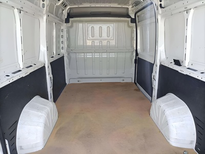 Peugeot Boxer Furgon BlueHDi 140 S&S 335 L3H2 103 kW (140 CV) 6 Peugeot Boxer Furgon BlueHDi 140 S&S 335 L3H2 103 kW (140 CV) 6