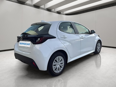 Toyota Yaris 1.0 53 kW (72 CV) 6 Toyota Yaris 1.0 53 kW (72 CV) 6
