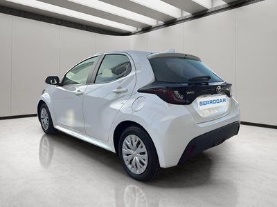 Toyota Yaris 1.0 53 kW (72 CV) 4 Toyota Yaris 1.0 53 kW (72 CV) 4