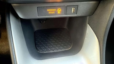 Toyota Yaris 1.0 53 kW (72 CV) 25 Toyota Yaris 1.0 53 kW (72 CV) 25