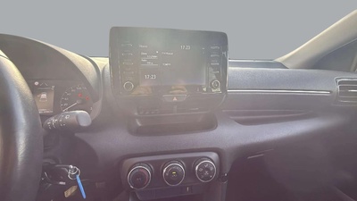 Toyota Yaris 1.0 53 kW (72 CV) 10 Toyota Yaris 1.0 53 kW (72 CV) 10