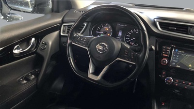 Nissan Qashqai DIG-T 115 Visia 4x2 85 kW (115 CV) 14 Nissan Qashqai DIG-T 115 Visia 4x2 85 kW (115 CV) 14