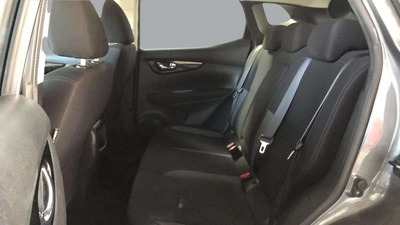 Nissan Qashqai DIG-T 115 Visia 4x2 85 kW (115 CV) 8 Nissan Qashqai DIG-T 115 Visia 4x2 85 kW (115 CV) 8