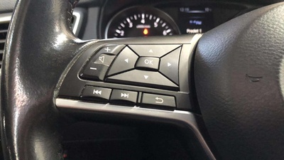 Nissan Qashqai DIG-T 115 Visia 4x2 85 kW (115 CV) 19 Nissan Qashqai DIG-T 115 Visia 4x2 85 kW (115 CV) 19