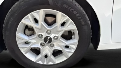 Kia Ceed 1.0 T-GDi Concept 74 kW (100 CV) 8 Kia Ceed 1.0 T-GDi Concept 74 kW (100 CV) 8