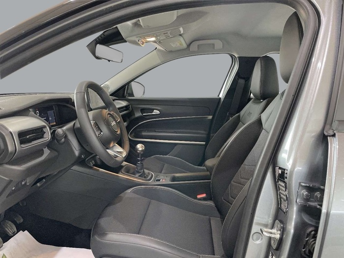 Jeep Avenger 1.2 G Altitude 74 kW (100 CV) Vehículo usado en Sevilla Jeep Avenger 1.2 G Altitude 74 kW (100 CV) Vehículo usado en Sevilla