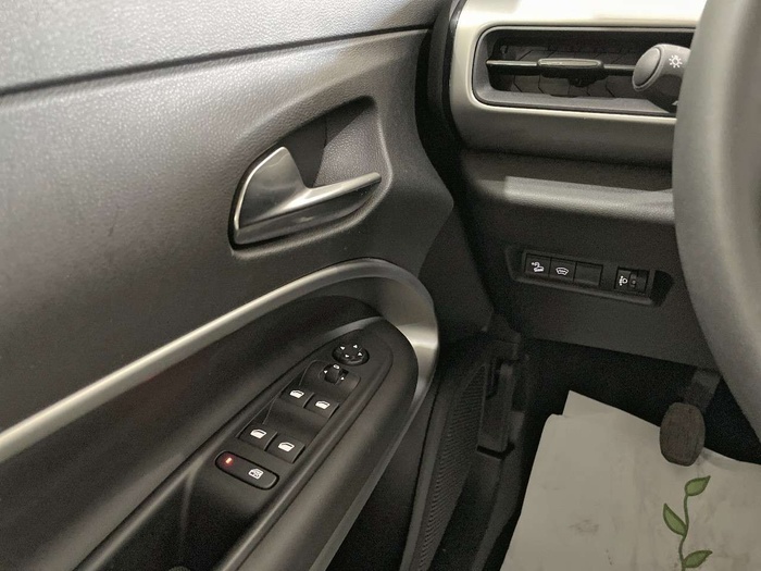 Jeep Avenger 1.2 G Altitude 74 kW (100 CV) Vehículo usado en Sevilla Jeep Avenger 1.2 G Altitude 74 kW (100 CV) Vehículo usado en Sevilla