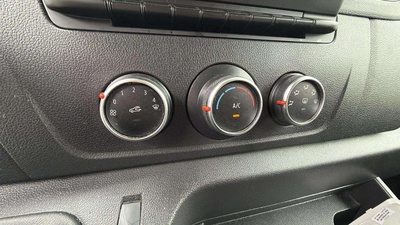 Renault Master Furgon L3H3 3500 Blue dCi 99 kW (135 CV) 10 Renault Master Furgon L3H3 3500 Blue dCi 99 kW (135 CV) 10