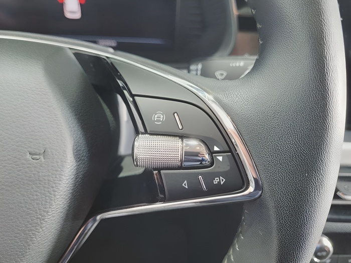 Skoda Kamiq 1.0 TSI Ambition 81 kW (110 CV) Vehículo usado en Sevilla Skoda Kamiq 1.0 TSI Ambition 81 kW (110 CV) Vehículo usado en Sevilla