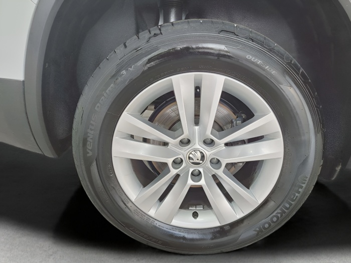 Skoda Kodiaq 2.0 TDI Ambition 4x2 DSG 110 kW (150 CV) Vehículo usado en Sevilla Skoda Kodiaq 2.0 TDI Ambition 4x2 DSG 110 kW (150 CV) Vehículo usado en Sevilla