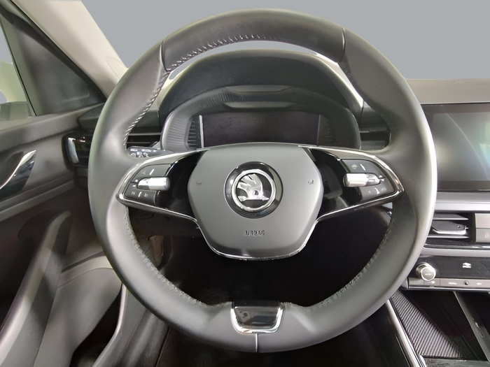 Skoda Scala 1.0 TSI Ambition 70 kW (95 CV) Vehículo usado en Sevilla Skoda Scala 1.0 TSI Ambition 70 kW (95 CV) Vehículo usado en Sevilla