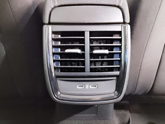 Skoda Scala 1.0 TSI Ambition 70 kW (95 CV) Vehículo usado en Sevilla Skoda Scala 1.0 TSI Ambition 70 kW (95 CV) Vehículo usado en Sevilla