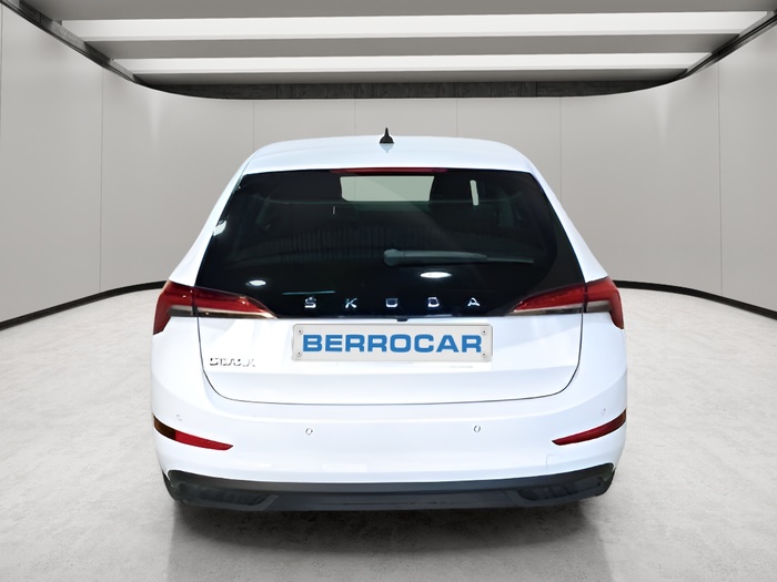 Skoda Scala 1.0 TSI Ambition 70 kW (95 CV) Vehículo usado en Sevilla Skoda Scala 1.0 TSI Ambition 70 kW (95 CV) Vehículo usado en Sevilla