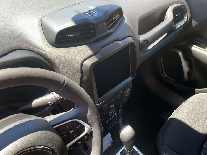 Jeep Renegade 1.3 PHEV 4xe Limited AT 140 kW (190 CV) KM0 en Sevilla Jeep Renegade 1.3 PHEV 4xe Limited AT 140 kW (190 CV) KM0 en Sevilla