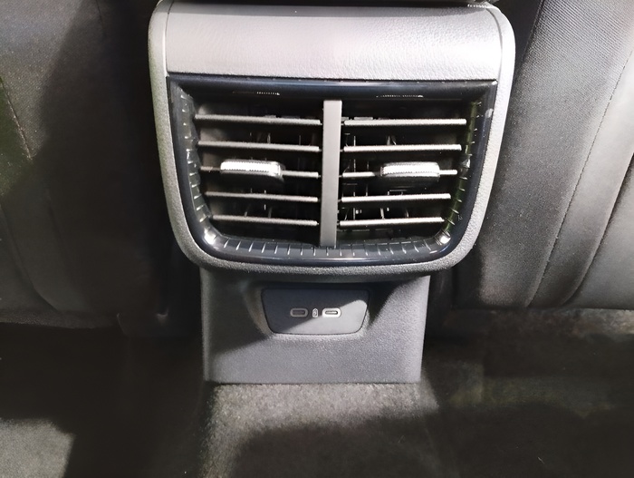 Skoda Fabia 1.0 TSI Monte Carlo DSG 81 kW (110 CV) Vehículo usado en Sevilla Skoda Fabia 1.0 TSI Monte Carlo DSG 81 kW (110 CV) Vehículo usado en Sevilla