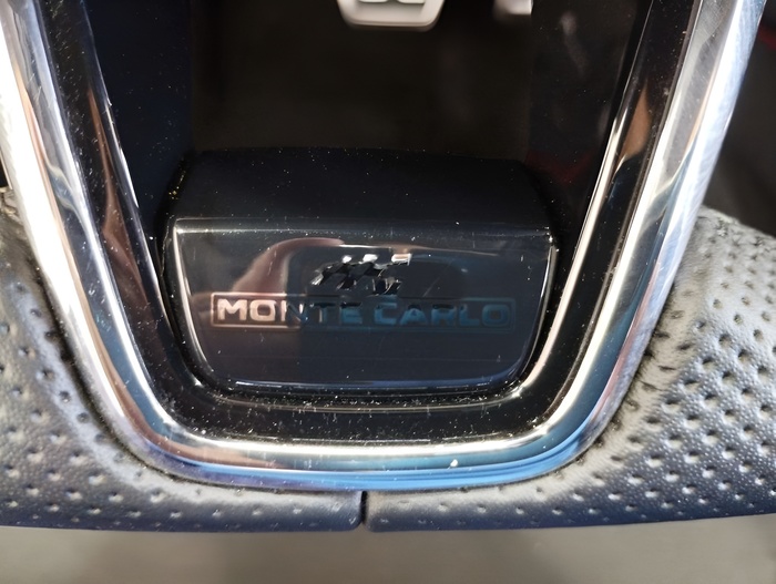 Skoda Fabia 1.0 TSI Monte Carlo DSG 81 kW (110 CV) Vehículo usado en Sevilla Skoda Fabia 1.0 TSI Monte Carlo DSG 81 kW (110 CV) Vehículo usado en Sevilla