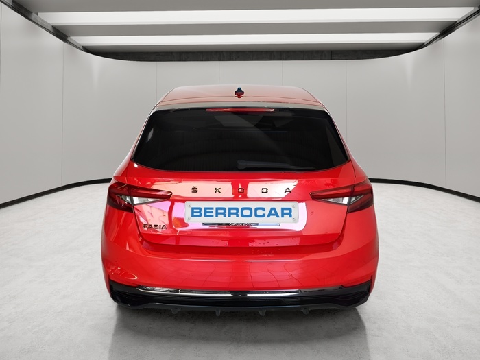 Skoda Fabia 1.0 TSI Monte Carlo DSG 81 kW (110 CV) Vehículo usado en Sevilla Skoda Fabia 1.0 TSI Monte Carlo DSG 81 kW (110 CV) Vehículo usado en Sevilla
