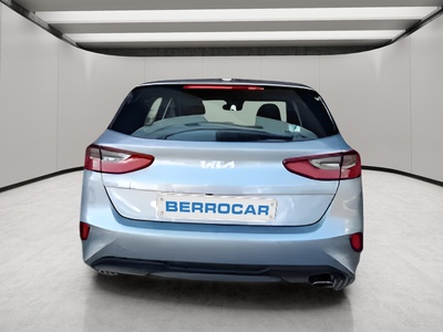 Kia Ceed 1.6 MHEV iMT Drive 100 kW (136 CV) 8 Kia Ceed 1.6 MHEV iMT Drive 100 kW (136 CV) 8