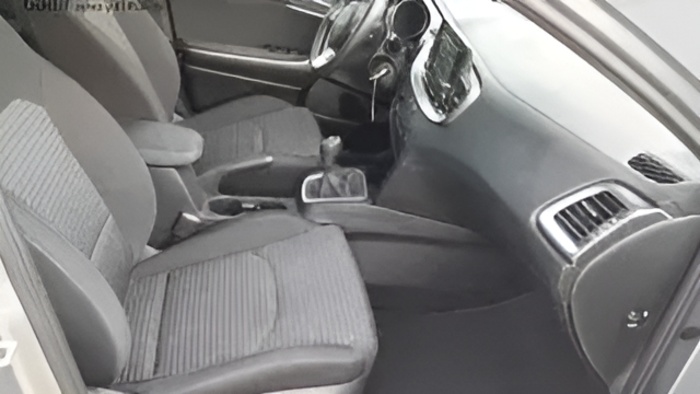 Kia Ceed 1.6 MHEV iMT Drive 100 kW (136 CV) Vehículo usado en Sevilla Kia Ceed 1.6 MHEV iMT Drive 100 kW (136 CV) Vehículo usado en Sevilla