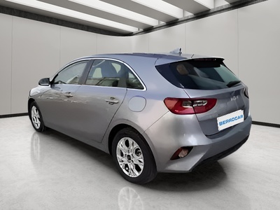 Kia Ceed 1.6 MHEV iMT Drive 100 kW (136 CV) 4 Kia Ceed 1.6 MHEV iMT Drive 100 kW (136 CV) 4
