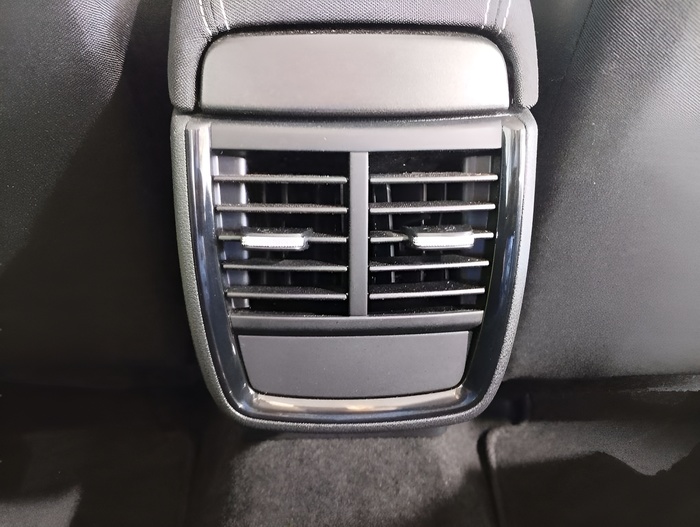 Skoda Kamiq 1.0 TSI Active 70 kW (95 CV) Vehículo usado en Sevilla Skoda Kamiq 1.0 TSI Active 70 kW (95 CV) Vehículo usado en Sevilla