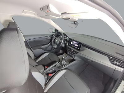 Skoda Kamiq 1.0 TSI Active 70 kW (95 CV) 11 Skoda Kamiq 1.0 TSI Active 70 kW (95 CV) 11