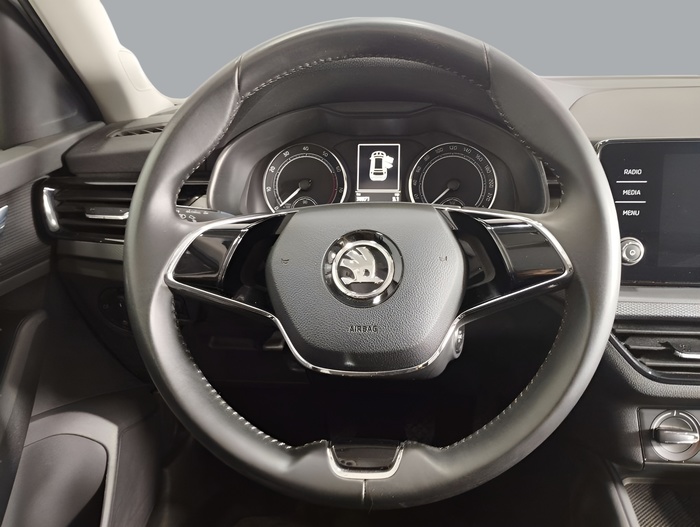 Skoda Kamiq 1.0 TSI Active 70 kW (95 CV) Vehículo usado en Sevilla Skoda Kamiq 1.0 TSI Active 70 kW (95 CV) Vehículo usado en Sevilla