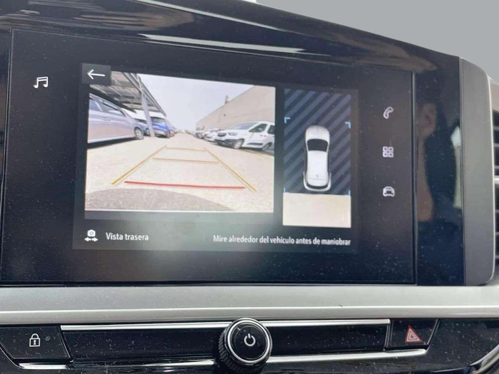 Opel Mokka-e BEV 50kWh Edition-e 100 kW (136 CV) Vehículo usado en Sevilla Opel Mokka-e BEV 50kWh Edition-e 100 kW (136 CV) Vehículo usado en Sevilla