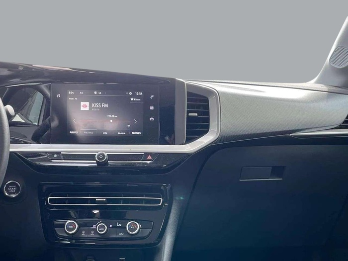 Opel Mokka-e BEV 50kWh Edition-e 100 kW (136 CV) Vehículo usado en Sevilla Opel Mokka-e BEV 50kWh Edition-e 100 kW (136 CV) Vehículo usado en Sevilla