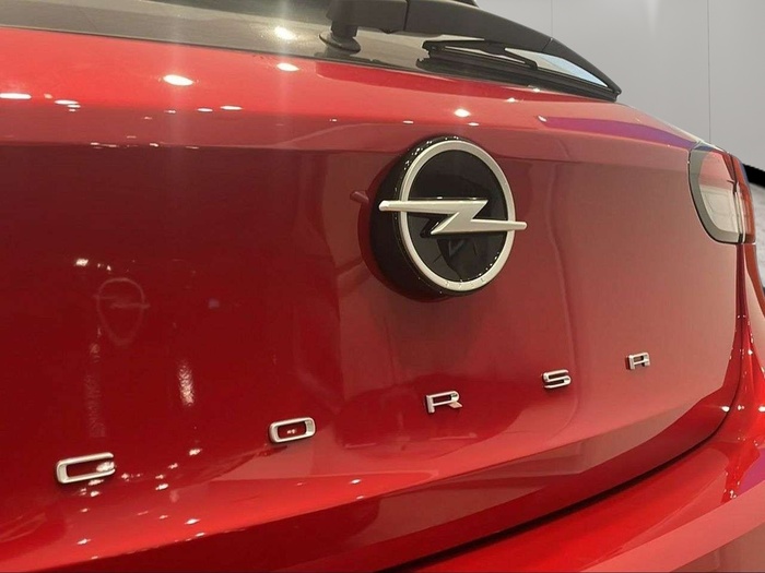 Opel Corsa 1.2T XHL Edition 74 kW (100 CV) KM0 en Sevilla Opel Corsa 1.2T XHL Edition 74 kW (100 CV) KM0 en Sevilla