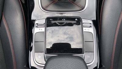 Mercedes-Benz CLA 180 100 kW (136 CV) 17 Mercedes-Benz CLA 180 100 kW (136 CV) 17