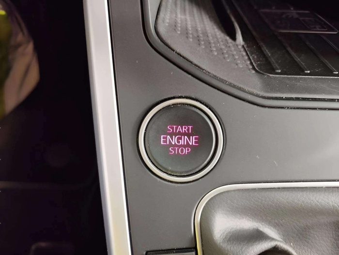 SEAT Arona 1.0 TSI FR XM 81 kW (110 CV) Vehículo usado en Sevilla SEAT Arona 1.0 TSI FR XM 81 kW (110 CV) Vehículo usado en Sevilla