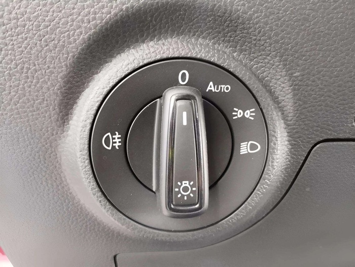 SEAT Arona 1.0 TSI FR XM 81 kW (110 CV) Vehículo usado en Sevilla SEAT Arona 1.0 TSI FR XM 81 kW (110 CV) Vehículo usado en Sevilla