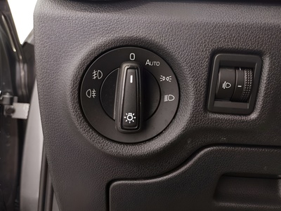 Skoda Fabia 1.0 MPI Selection 59 kW (80 CV) 18 Skoda Fabia 1.0 MPI Selection 59 kW (80 CV) 18