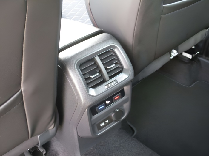 SEAT Tarraco 1.4 E-Hybrid FR Edition DSG 180 kW (245 CV) Vehículo usado en Sevilla SEAT Tarraco 1.4 E-Hybrid FR Edition DSG 180 kW (245 CV) Vehículo usado en Sevilla