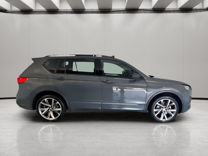 SEAT Tarraco 1.4 E-Hybrid FR Edition DSG 180 kW (245 CV) Vehículo usado en Sevilla SEAT Tarraco 1.4 E-Hybrid FR Edition DSG 180 kW (245 CV) Vehículo usado en Sevilla