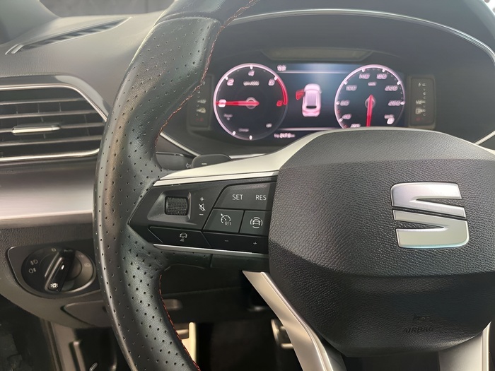 SEAT Tarraco 1.4 E-Hybrid FR Edition DSG 180 kW (245 CV) Vehículo usado en Sevilla SEAT Tarraco 1.4 E-Hybrid FR Edition DSG 180 kW (245 CV) Vehículo usado en Sevilla