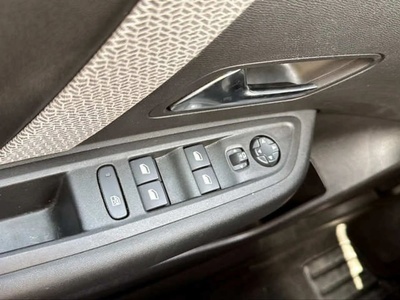 Citroen C4 PureTech 130 S&S 6v Plus 96 kW (131 CV) 22 Citroen C4 PureTech 130 S&S 6v Plus 96 kW (131 CV) 22