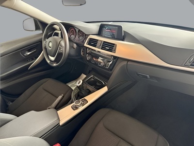 BMW Serie 3 318d Touring 110 kW (150 CV) 21 BMW Serie 3 318d Touring 110 kW (150 CV) 21