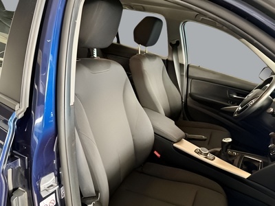 BMW Serie 3 318d Touring 110 kW (150 CV) 11 BMW Serie 3 318d Touring 110 kW (150 CV) 11